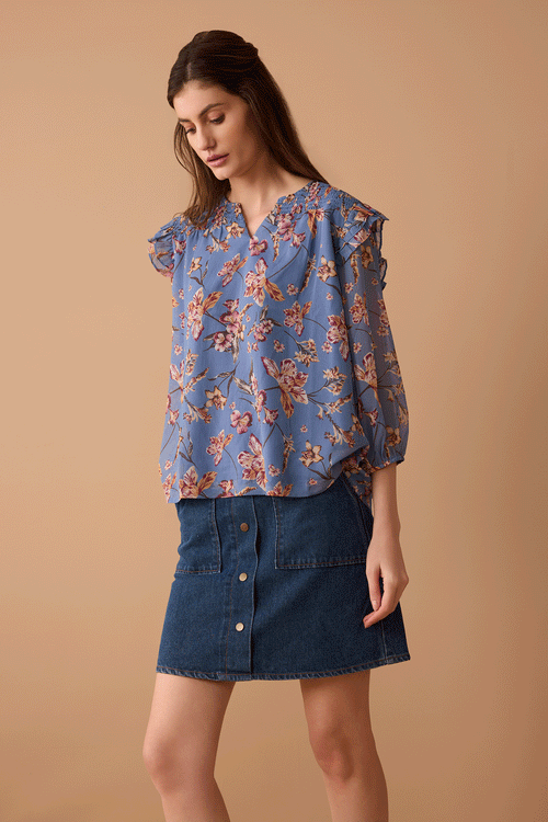 Amanda's Heart Floral Top In Blue