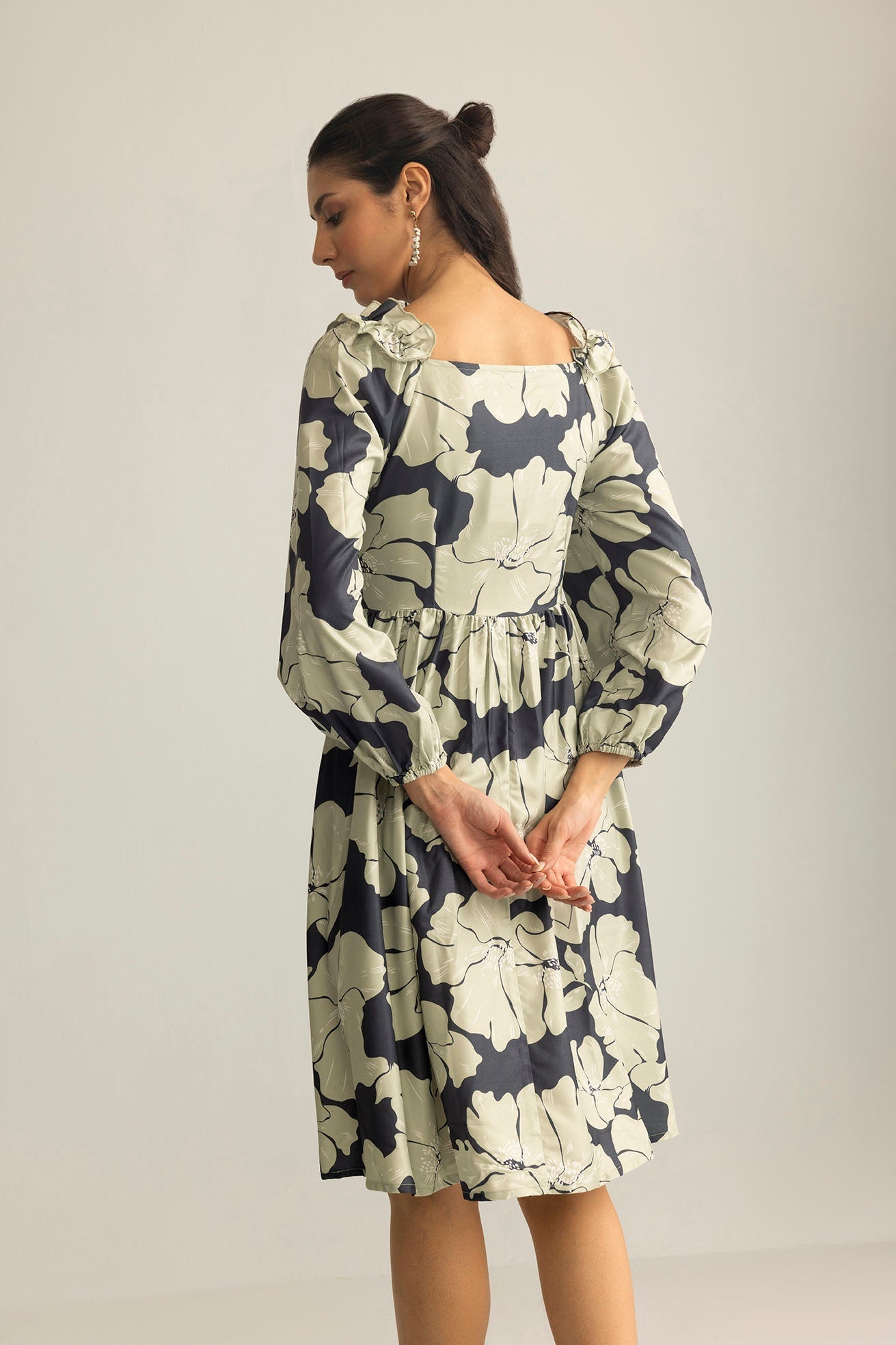 Wildmint Ruffle Smocking Dress in Beige & Light Cream