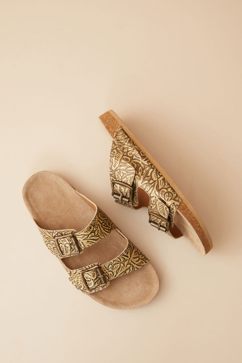 Rio Amarillo Beige Embosed Leather Sandals