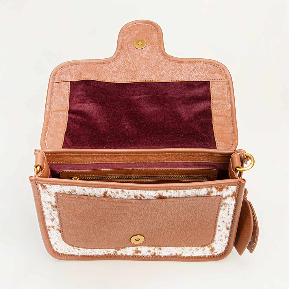 Loyal West Shell Medium Purse Brown And White