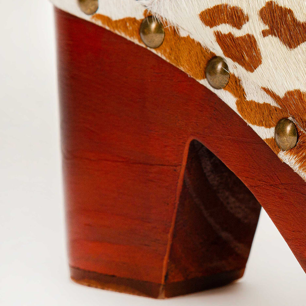 Loyal West Carlotta Trail Clogs Brown And White Cowhide