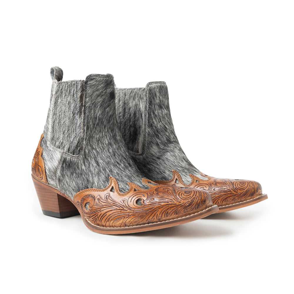 Twin Forks Booties In Black & White