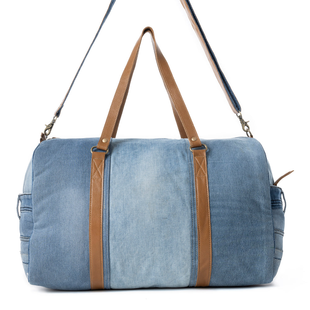 Wildberry Voyager Traveler Bag in Cranberry Denim Blue