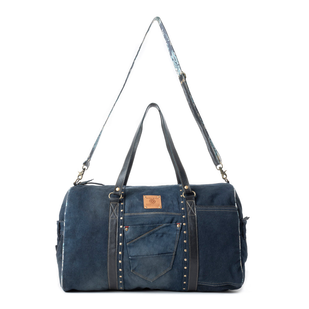 Wildberry Voyager Traveler Bag in Blue