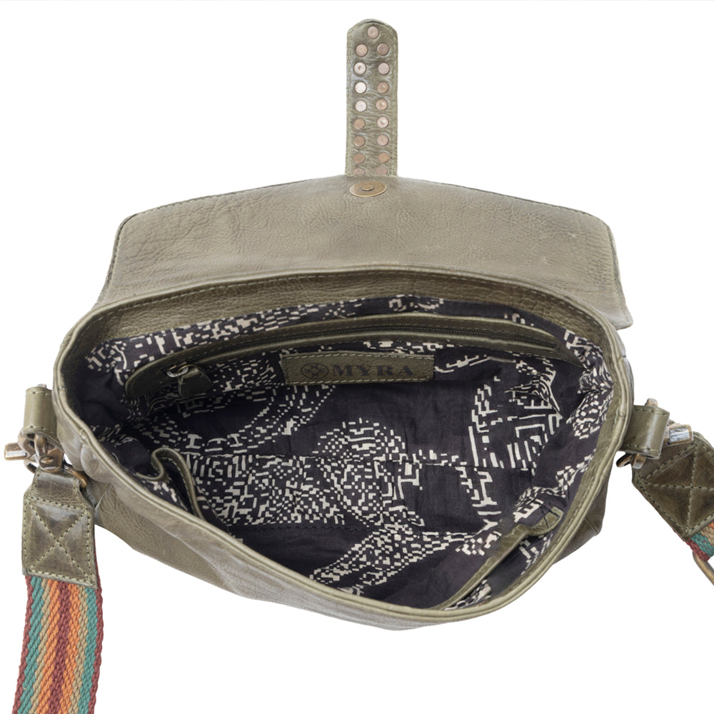 Pine Cone Leather Bag In Olive
