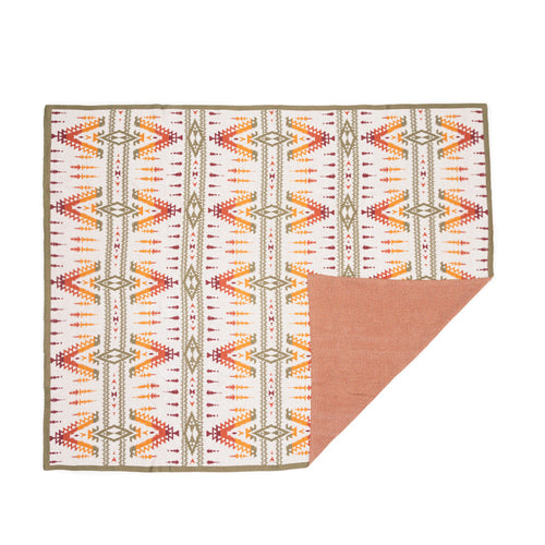 Canyon Echo Throw