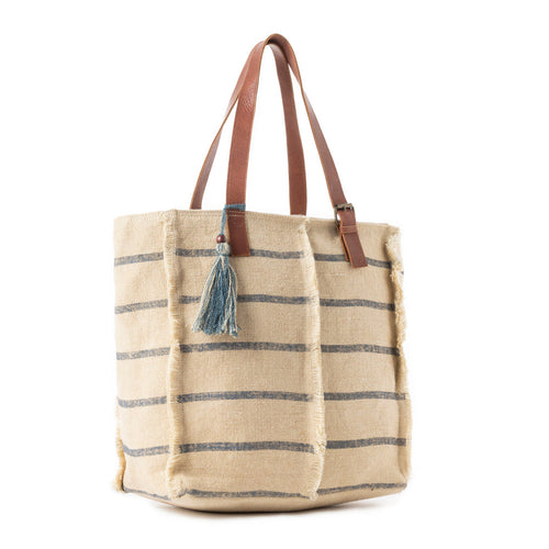 Barnwood Tote Bag in Dusty Sand
