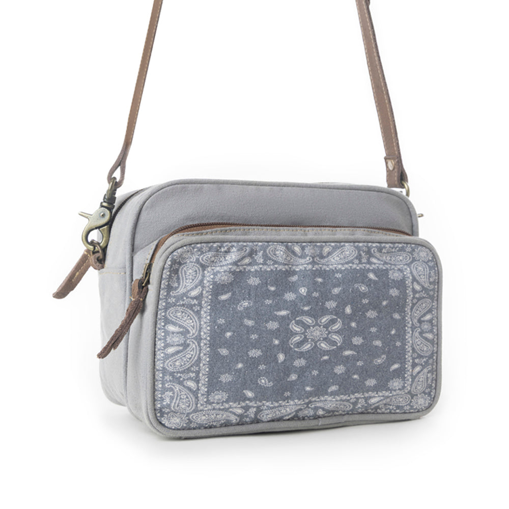 Myra Paisley Plains Pouch in Smoky Ash