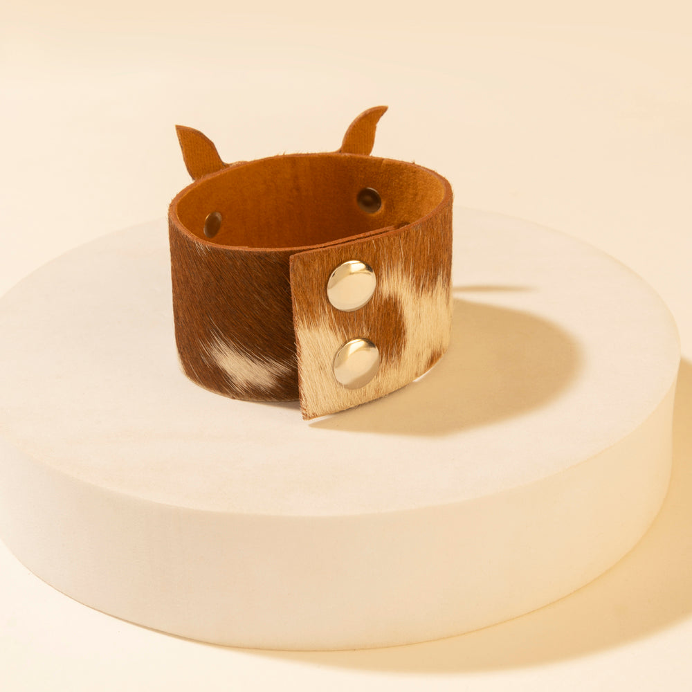 Herd Boss Hairon Cuff in Speckled Brown