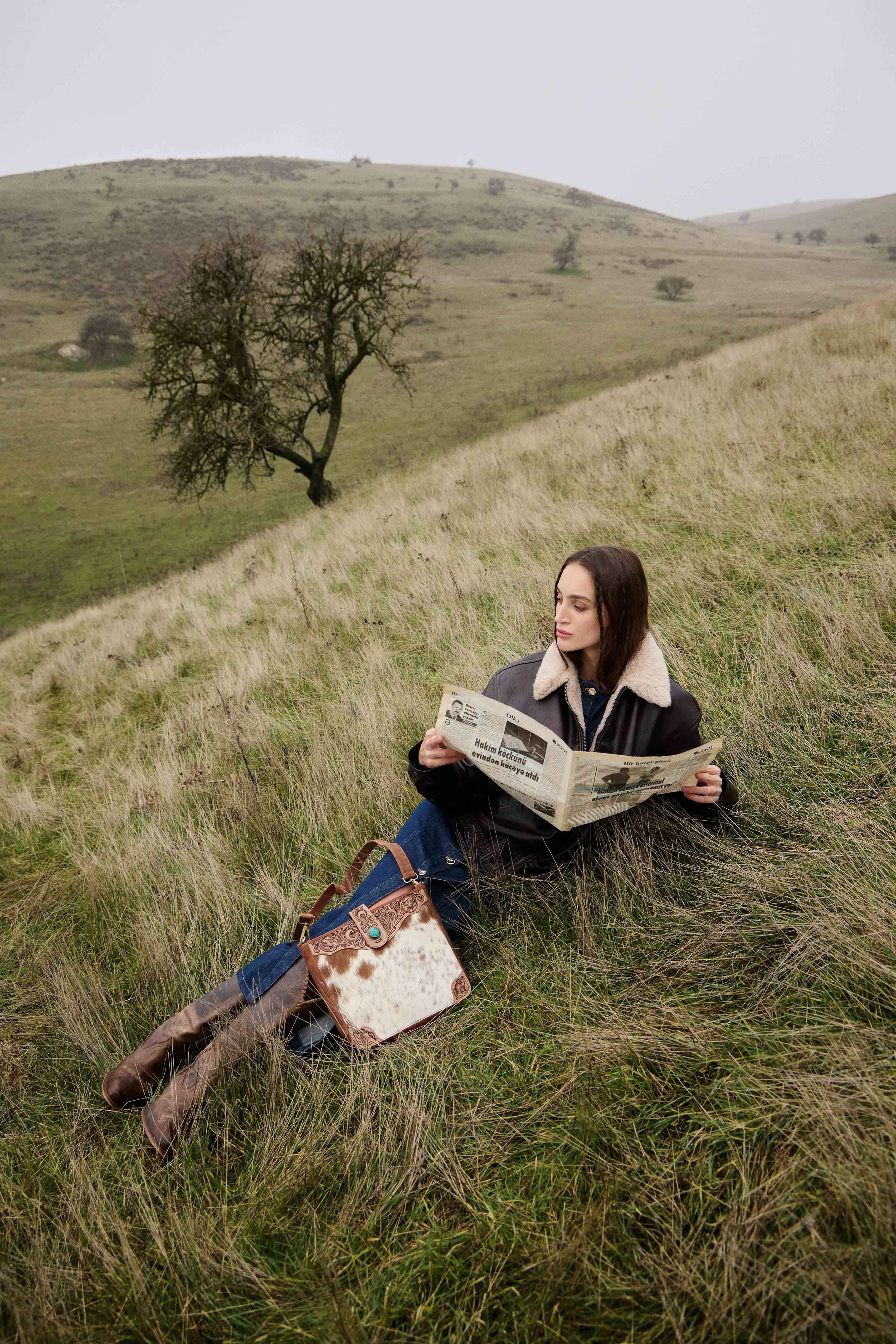 Myra Maple Creek Handtooled Bag in Sandroot Brown