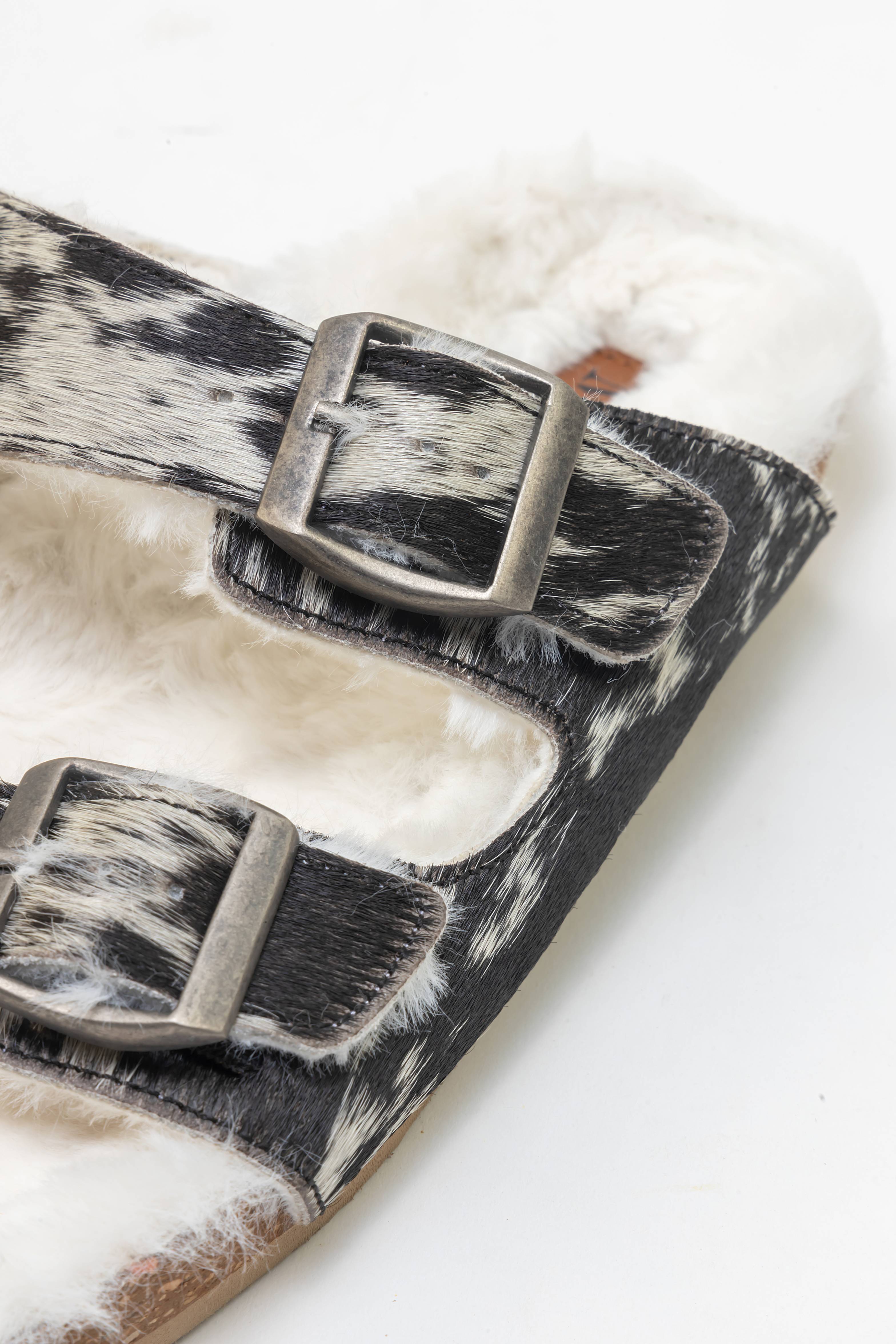 Prairie Winds Fur Comfort Hairon Leather Sandals In Black & White