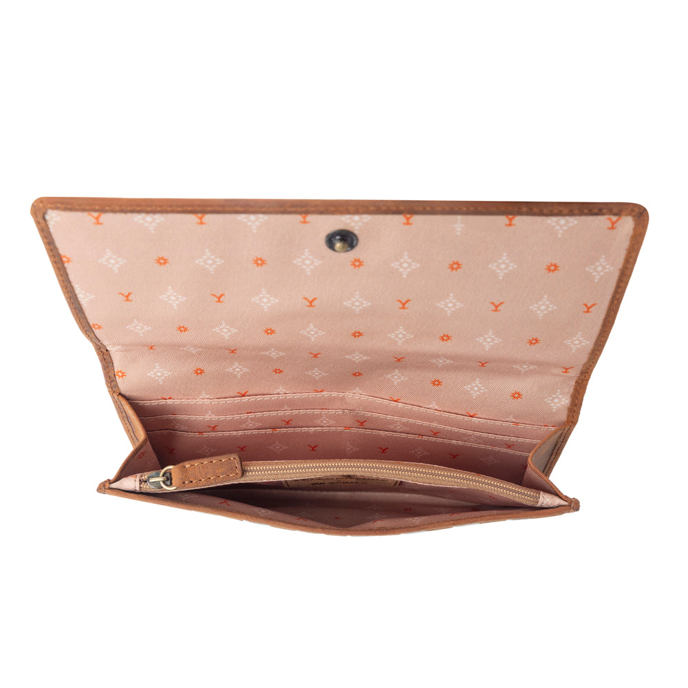 Yellowstone Sienna Stockyard Hairon Leather Women’s Purse in Cream Cocoa