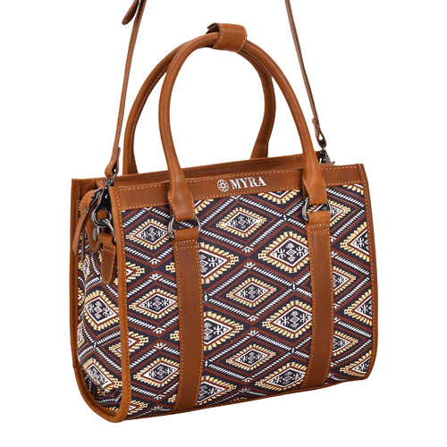 Nuevas Vistas Crossbody Bag in black and rust