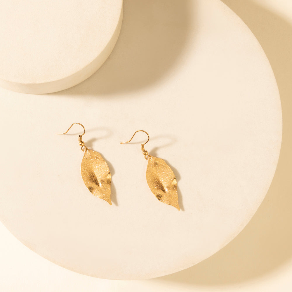Suntrail Leaf Earrings in Weathered Amber