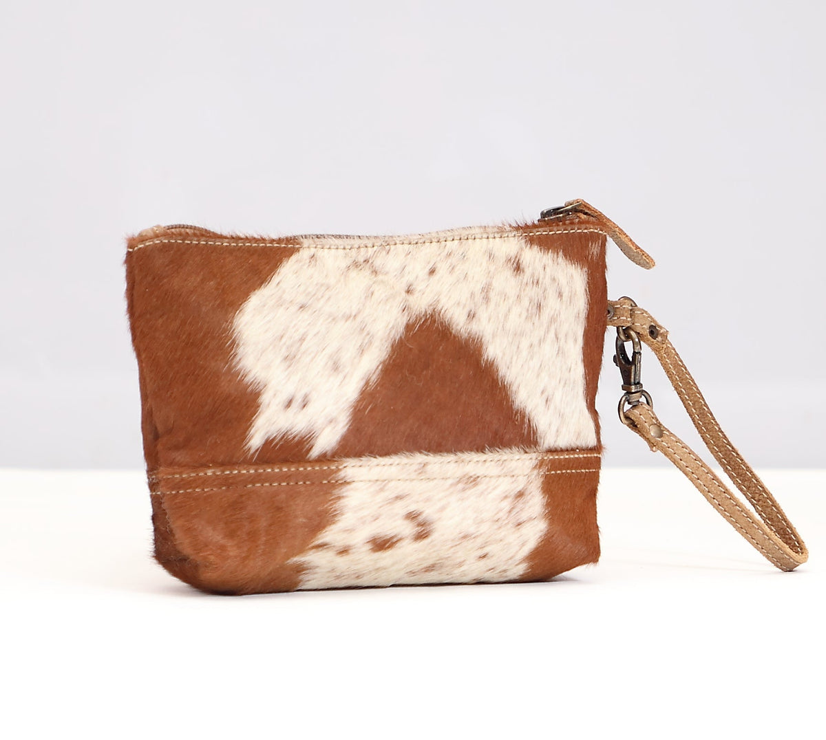 Snowy & Cocoa Hairon Pouch