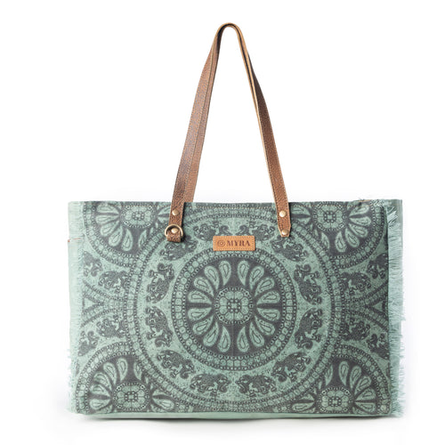 Wildtusk Weekender Bag for Women in green with vintage print detail