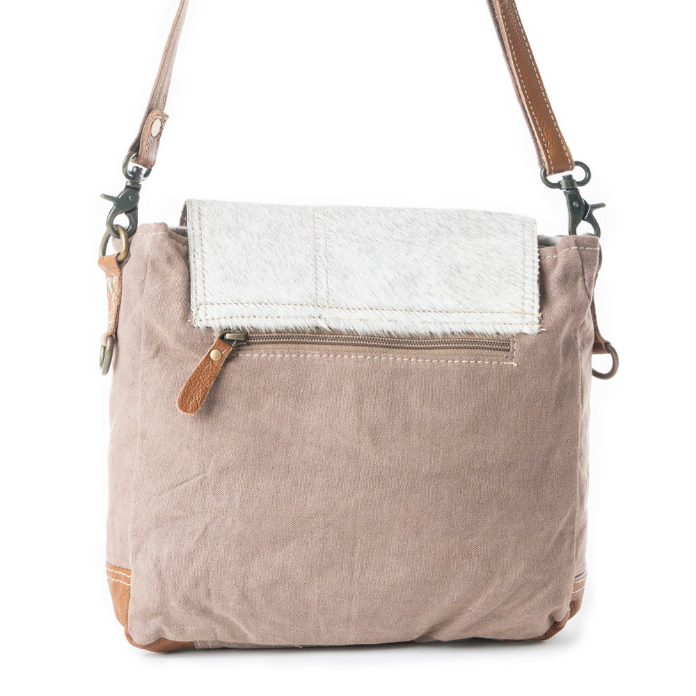 Edge Flap Shoulder Bag