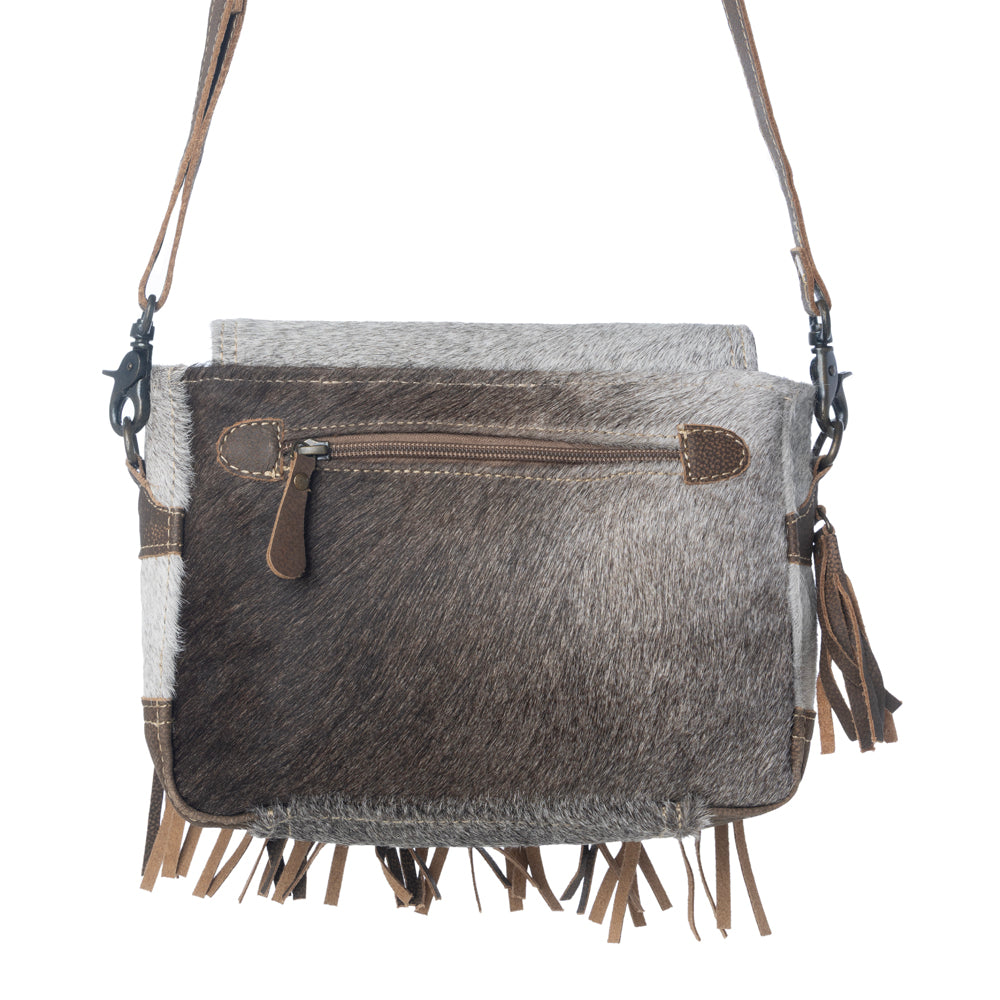 SIMPLISTIC SHOULDER BAG