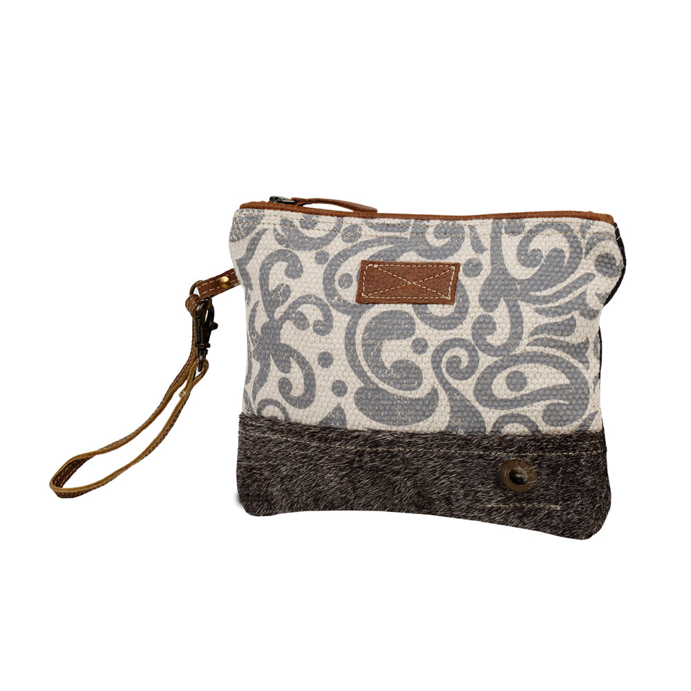 REINVENTION POUCH