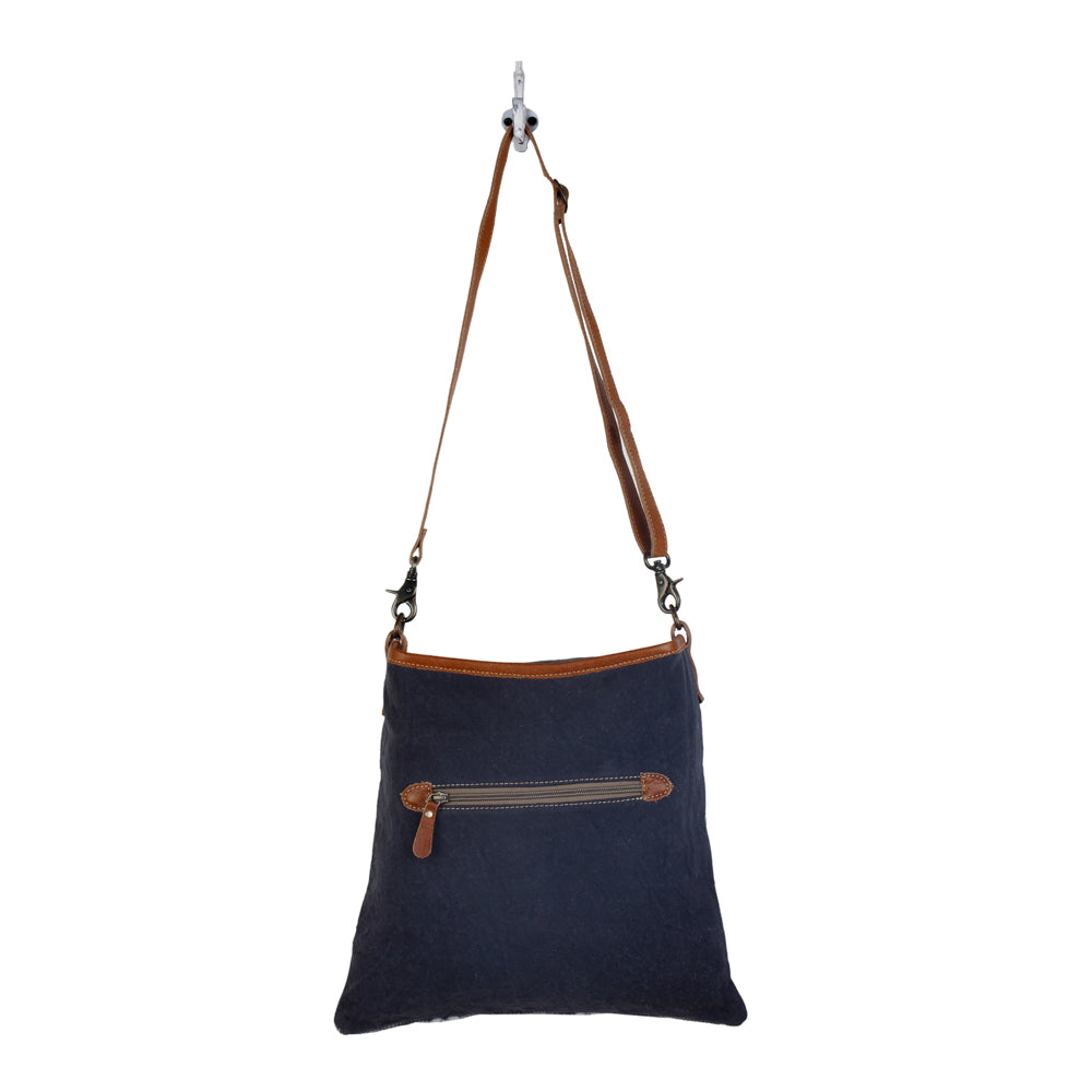 Leaflike Shoulder Bag