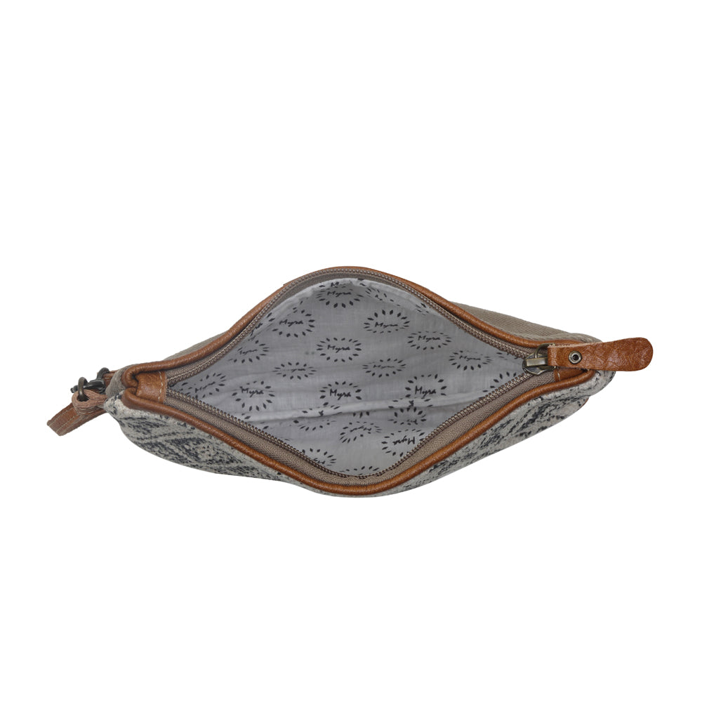 Design Play Pouch