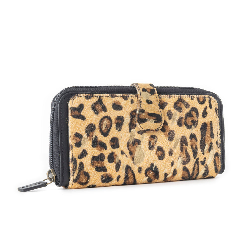 STYLE STATEMENT WALLET