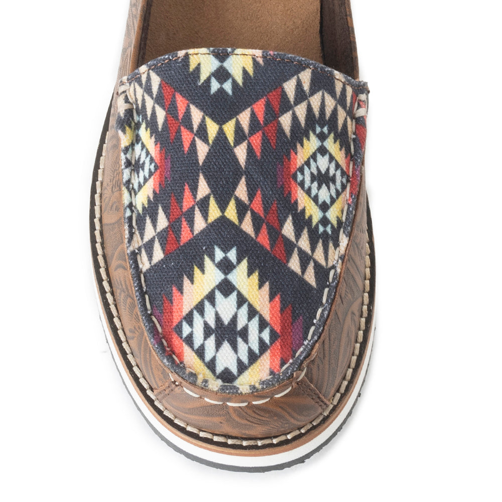 Embossed Footing Sneakers