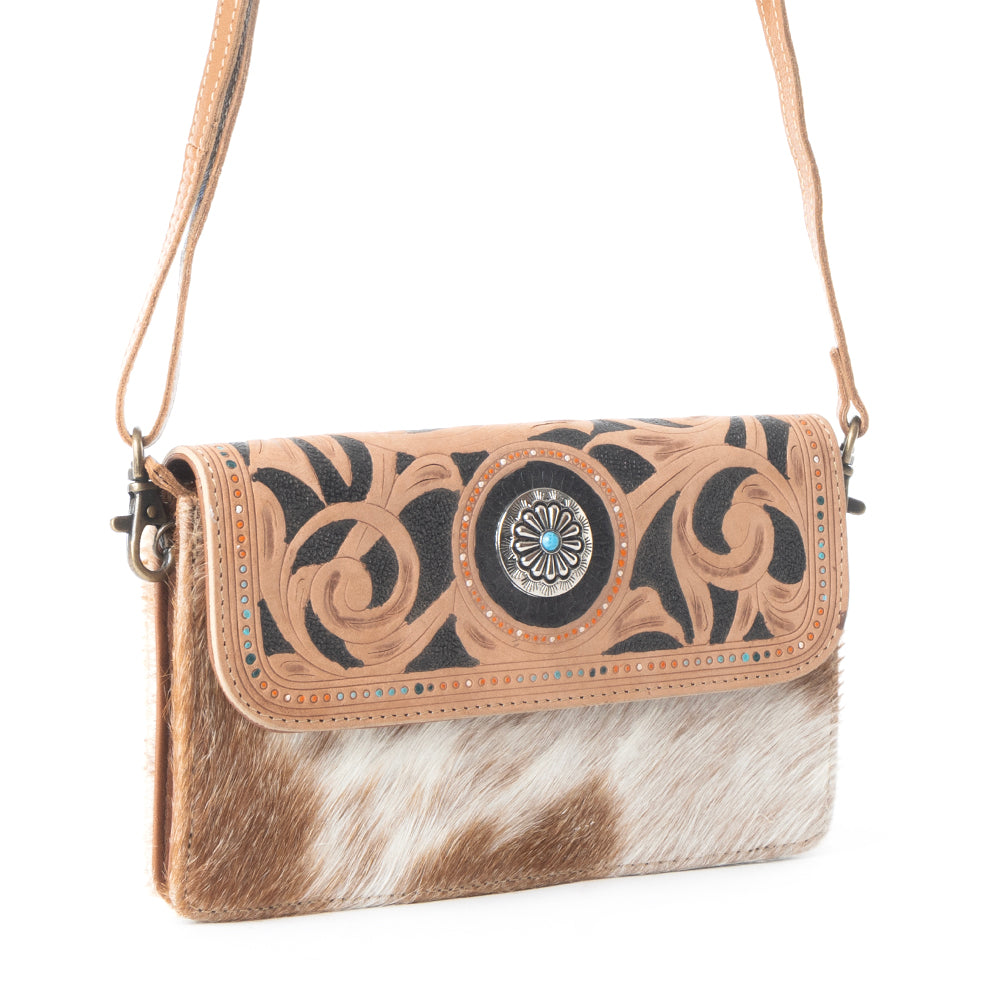 Corals accentua Wallet