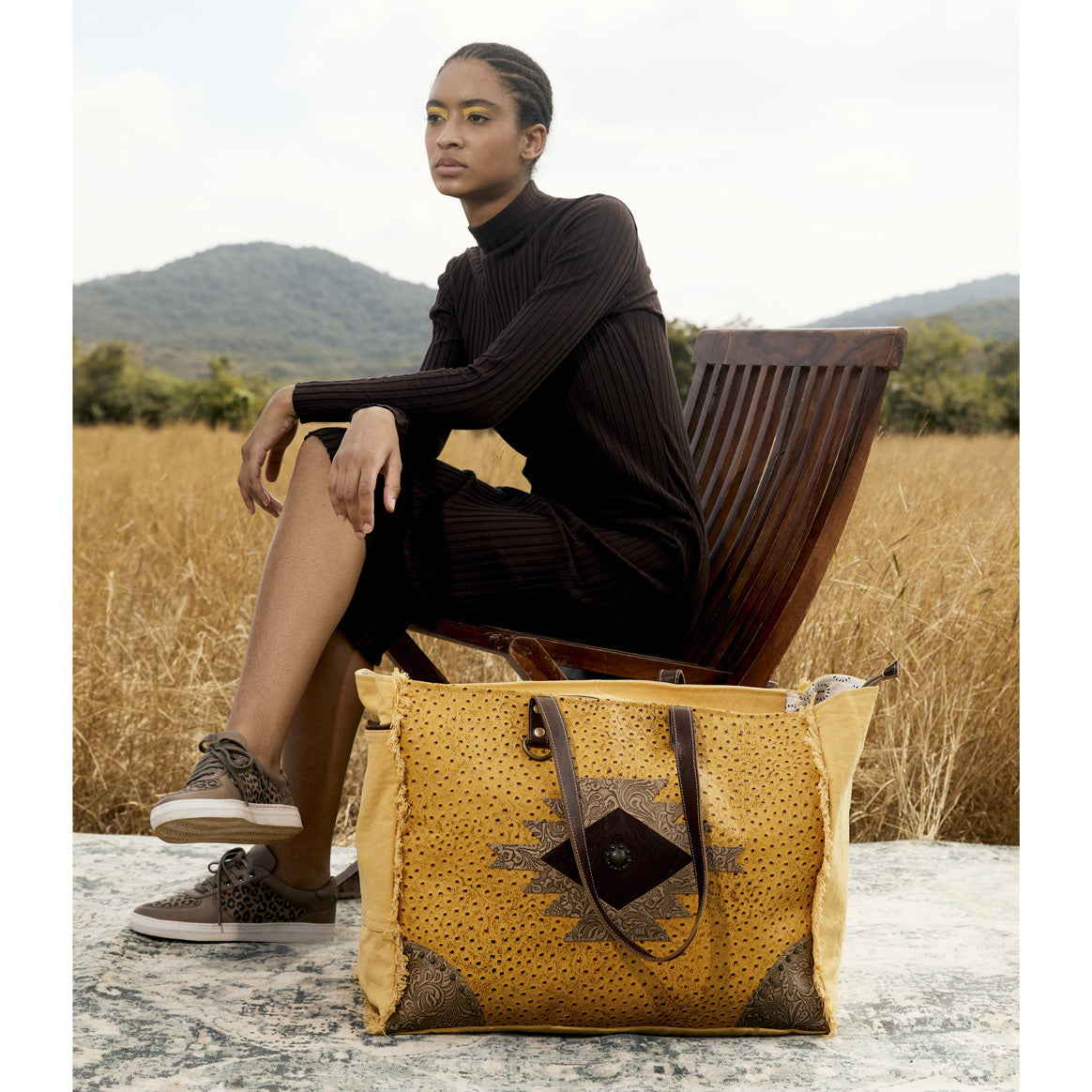 Suramya Canvas & Hairon Bag