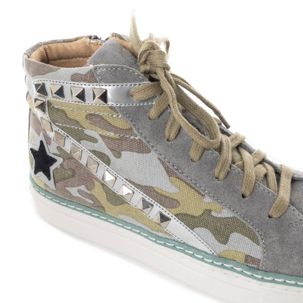 Comfy Womfy Sneakers