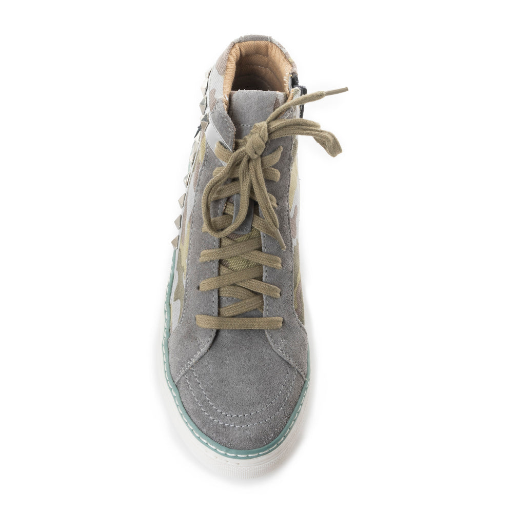 Comfy Womfy Sneakers