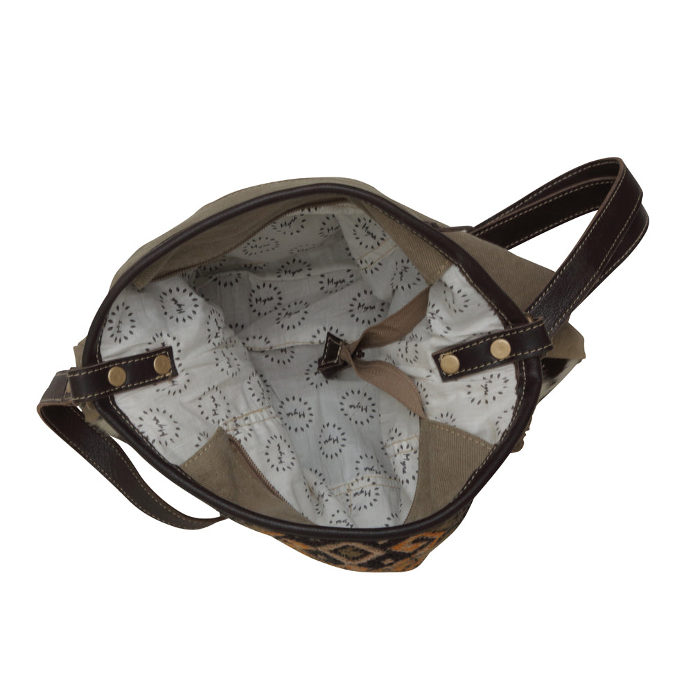 Yaourt Shoulder Bag