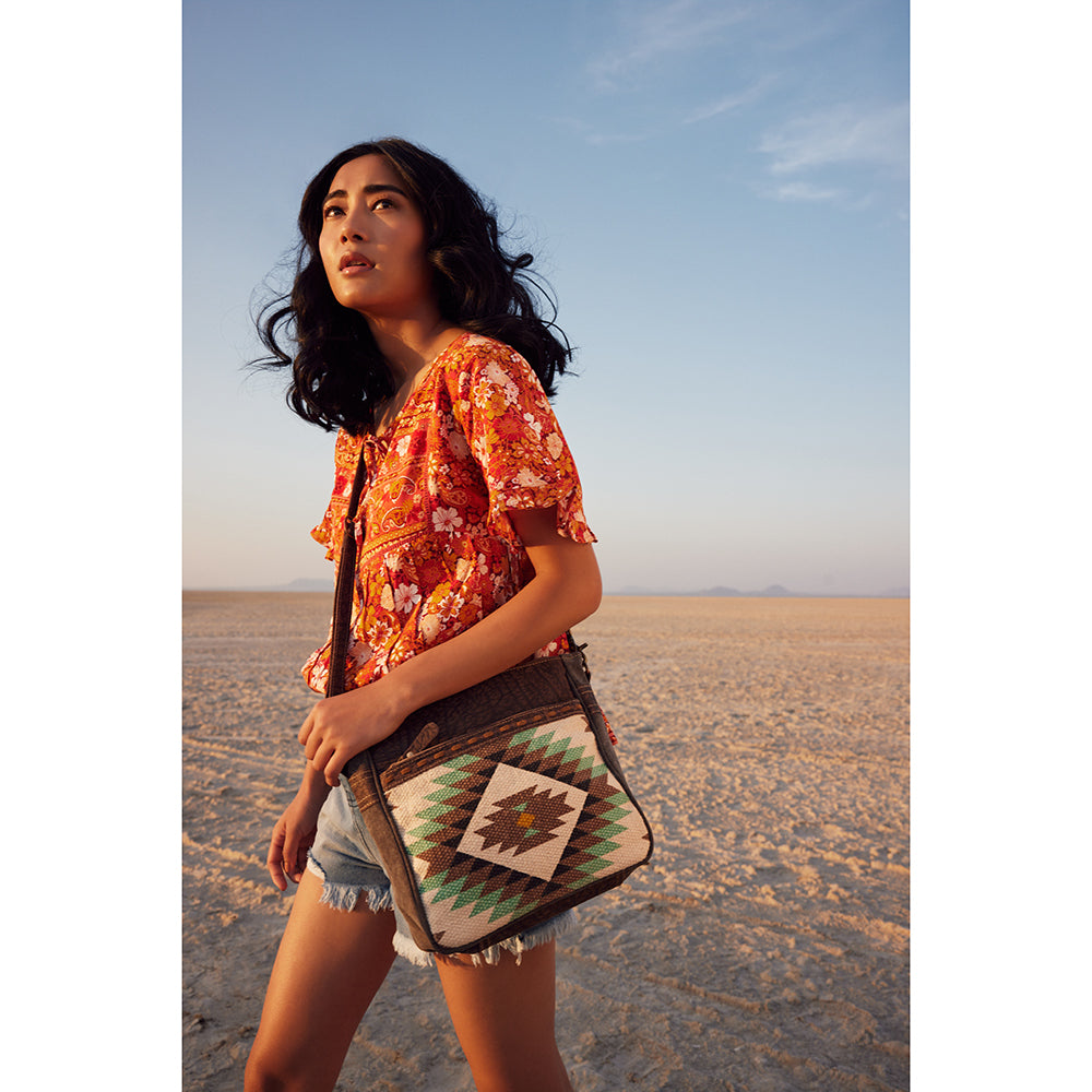 Delcatty Small & Crossbody Bag