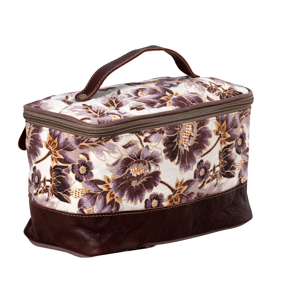 Peonie��������s Pleasure Make-Up Kit