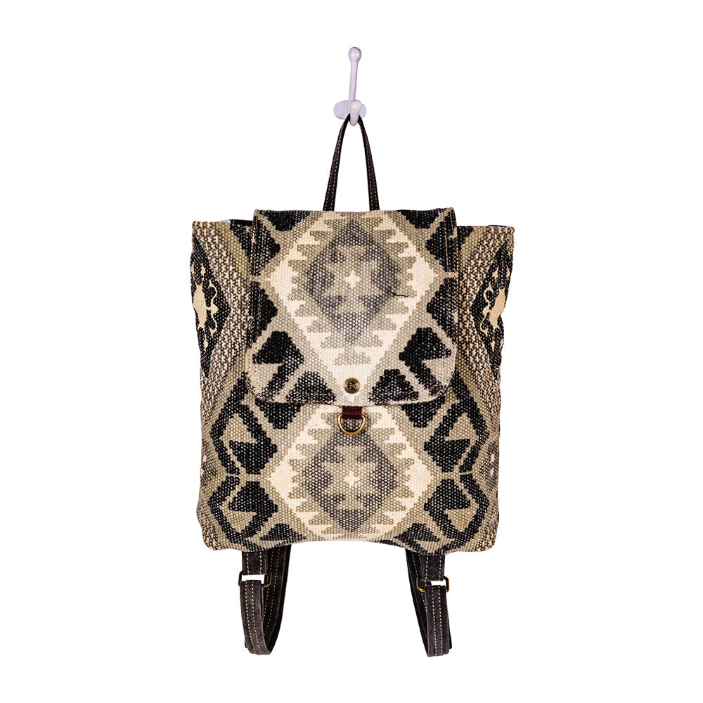 Arrowhead Cliff Backpack Bag