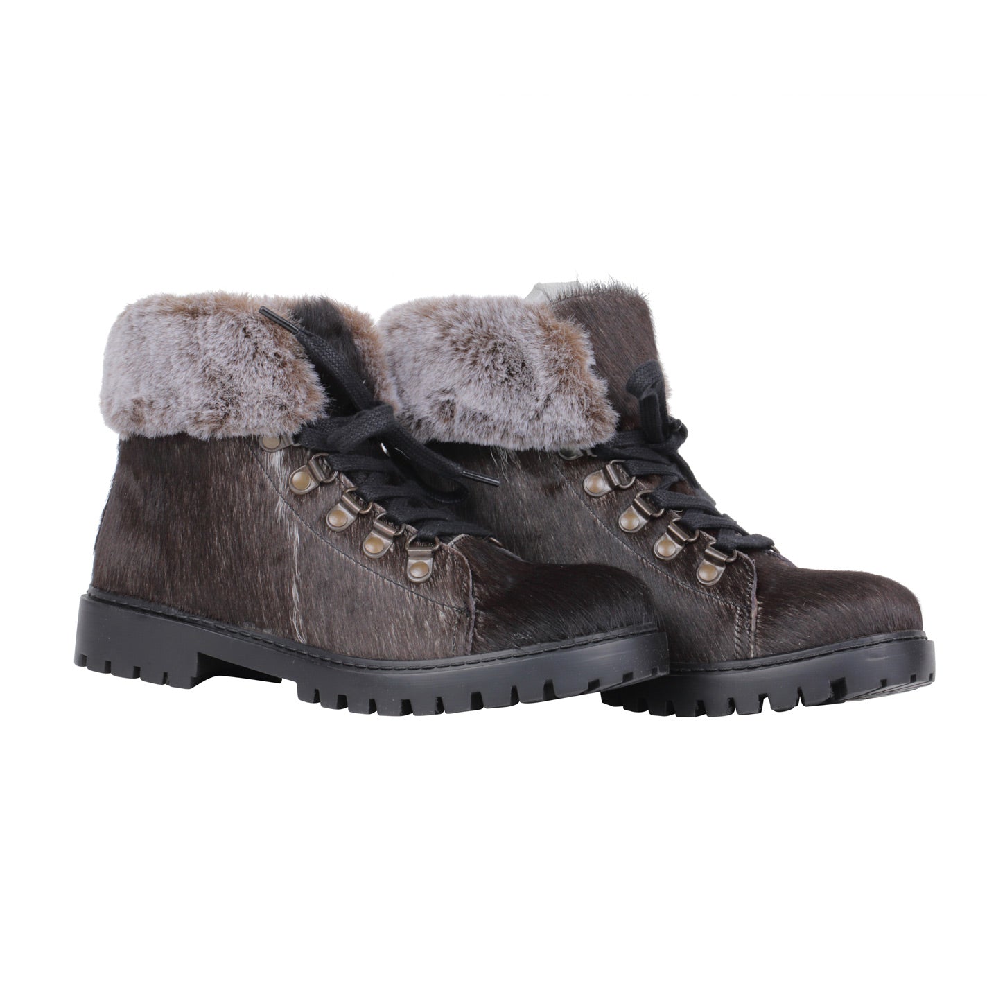 Turbulent Boots