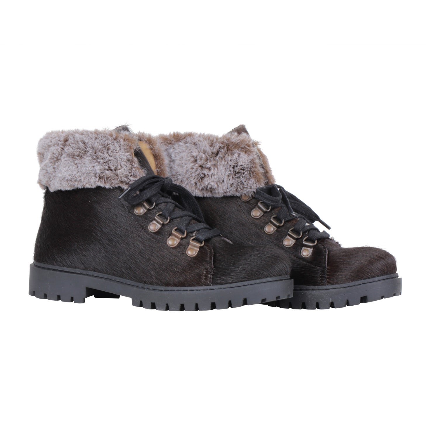 Turbulent Boots