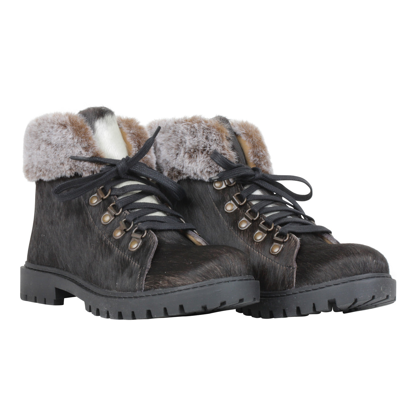 Turbulent Boots