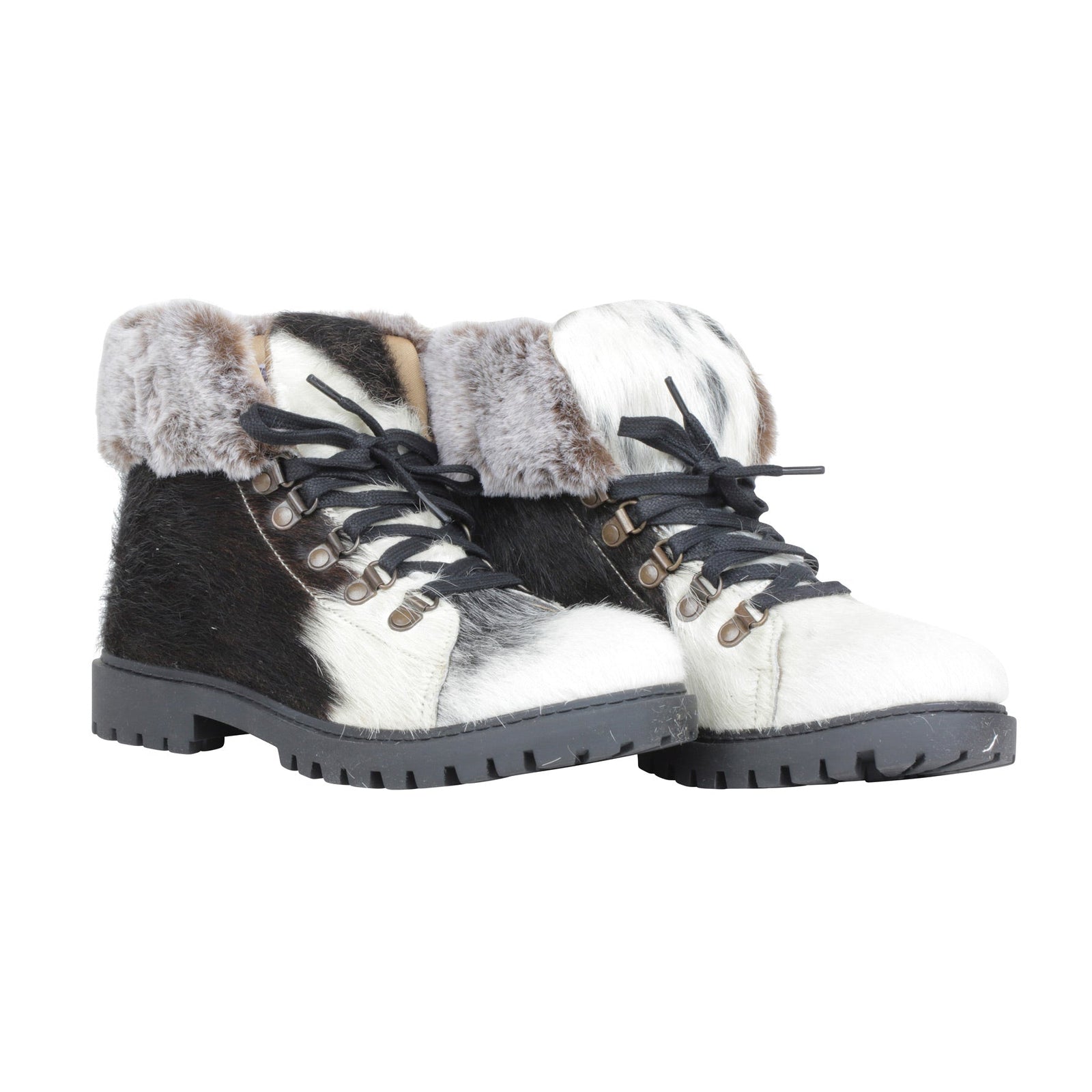 Turbulent Boots