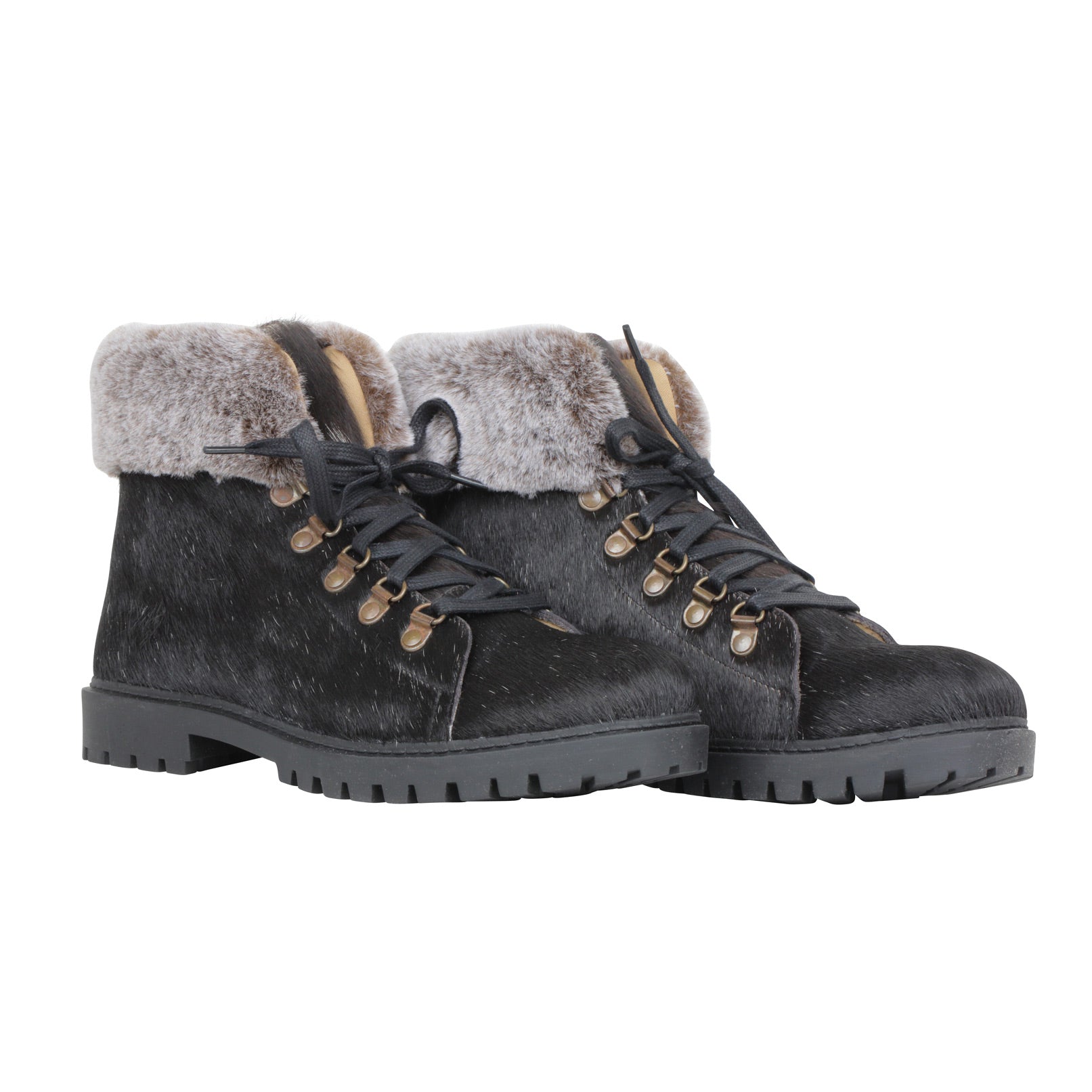 Turbulent Boots