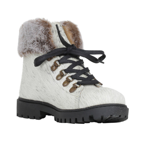 Turbulent Boots