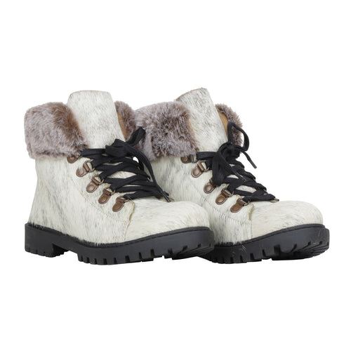 Turbulent Boots