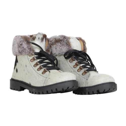 Turbulent Boots