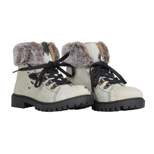 Turbulent Boots