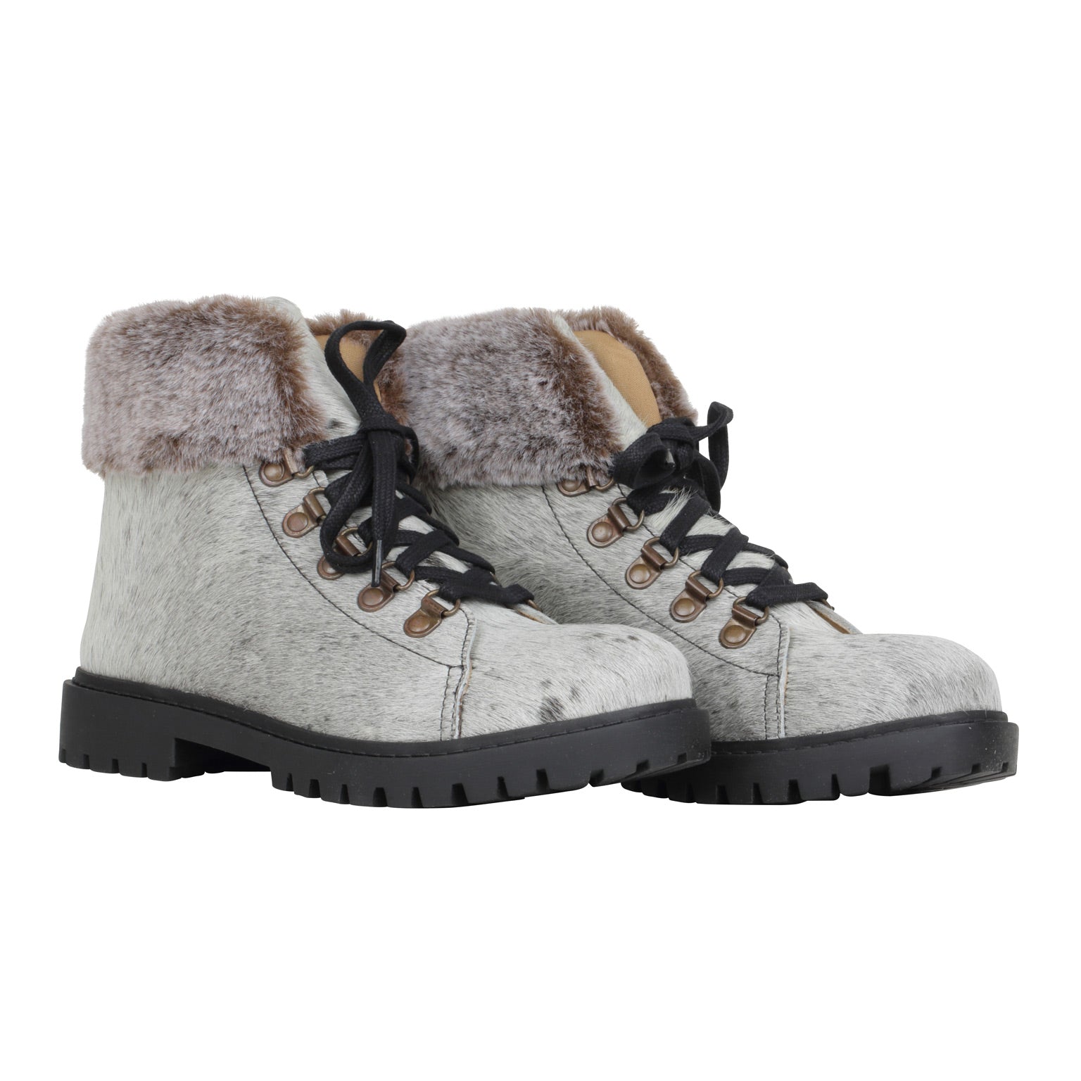Turbulent Boots