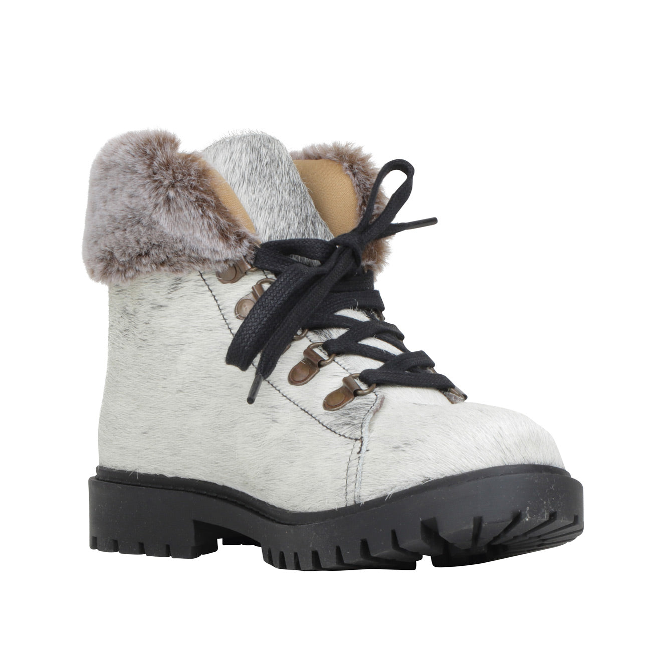 Turbulent Boots