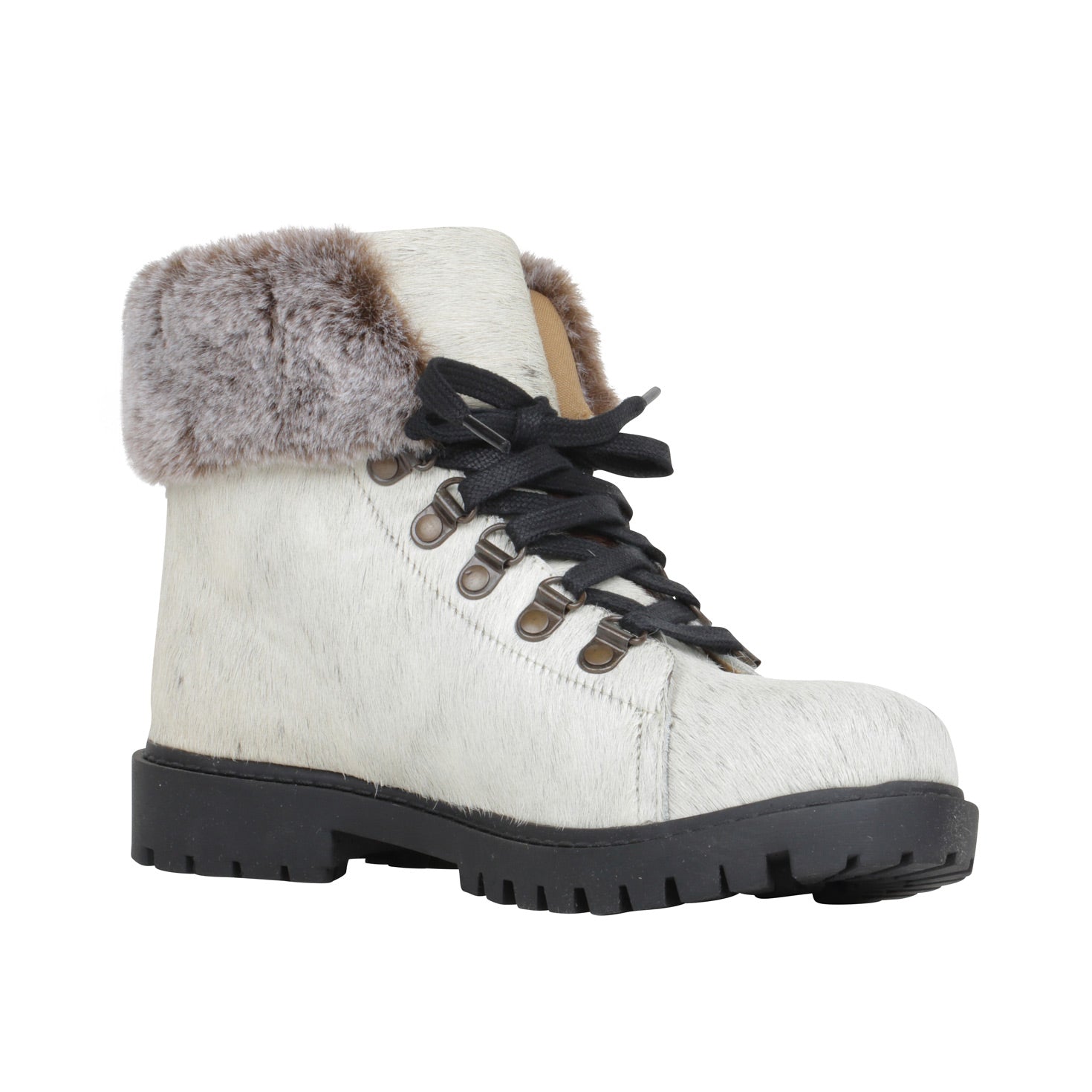 Turbulent Boots