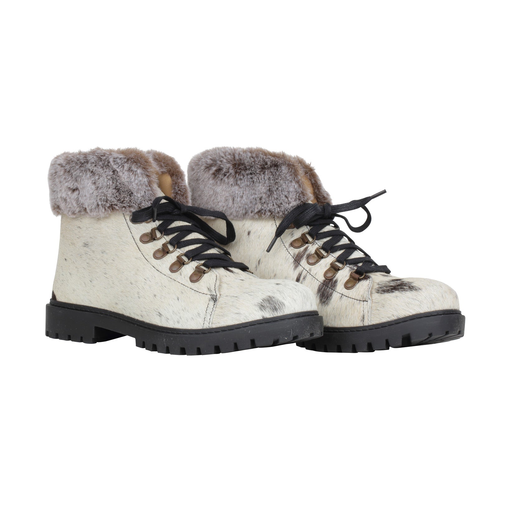 Turbulent Boots