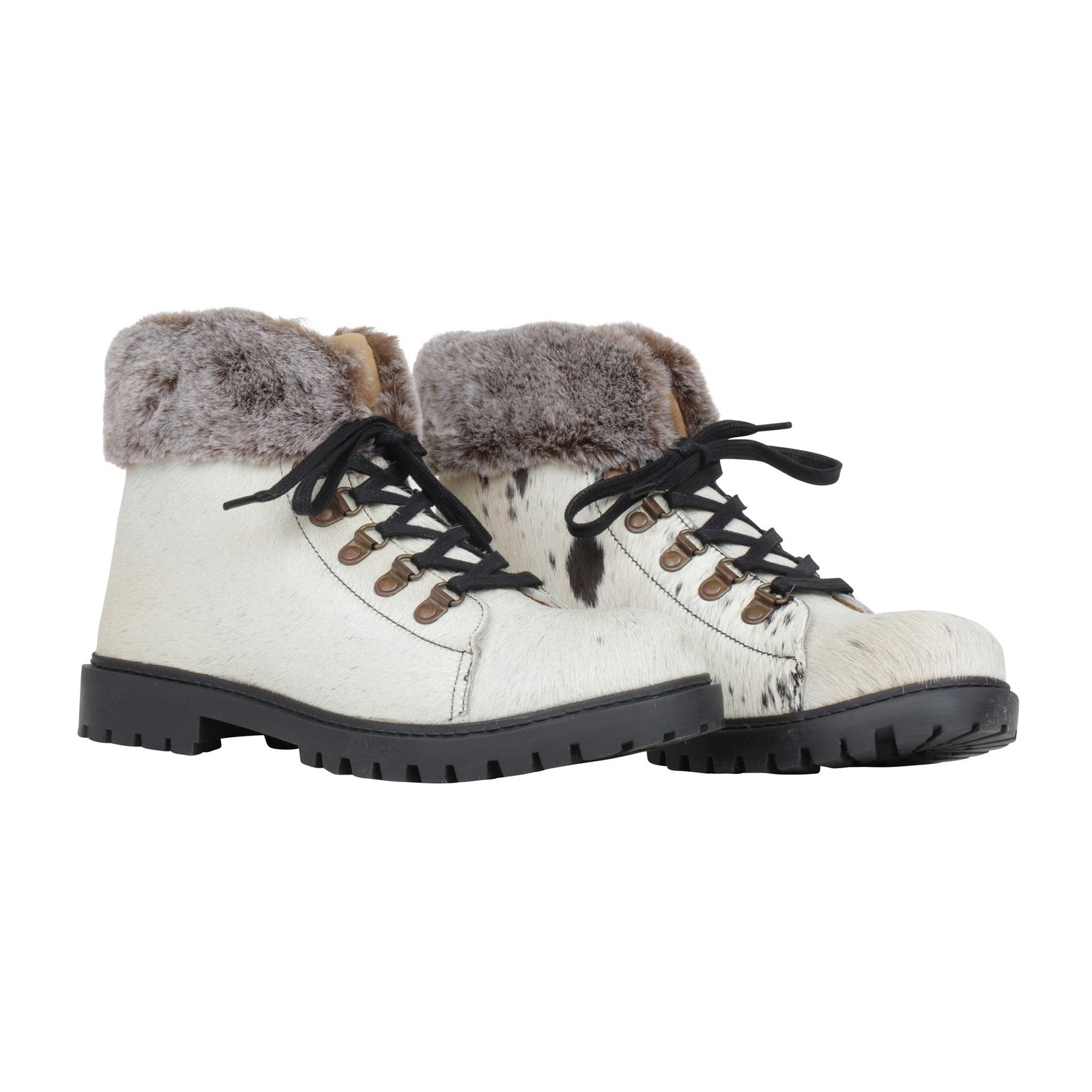 Turbulent Boots