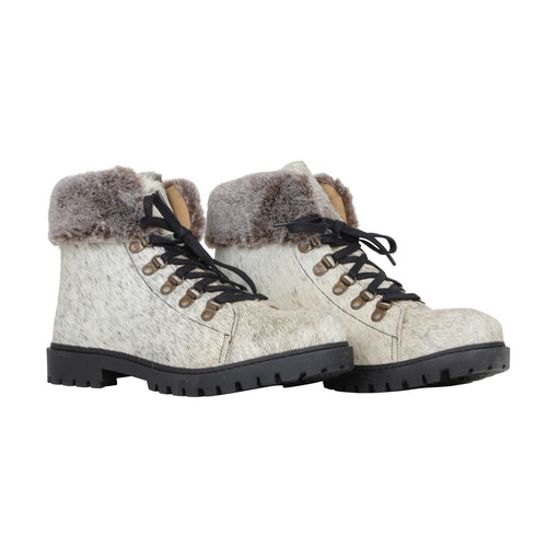 Turbulent Boots